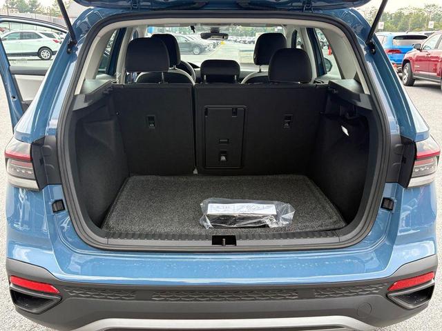 Photo of 2025 Monterey Blue Pearl Volkswagen Taos