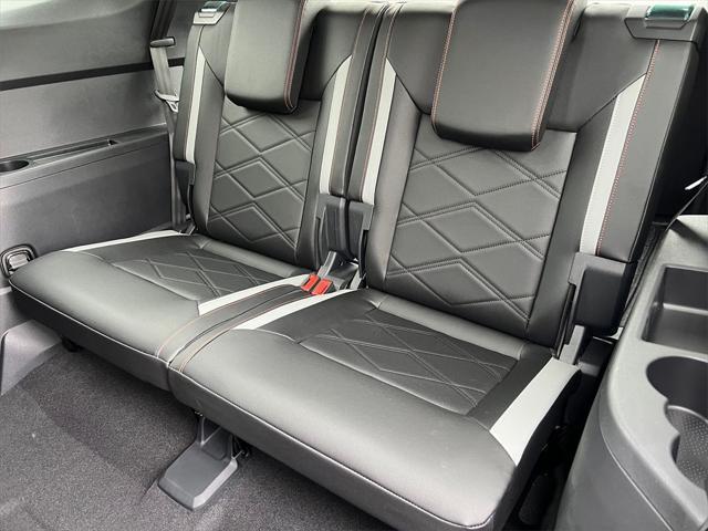 Photo of 2025 Titainium Volkswagen Atlas