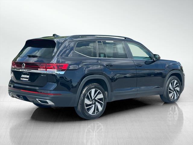 Photo of 2024 Deep Black Pearl Volkswagen Atlas