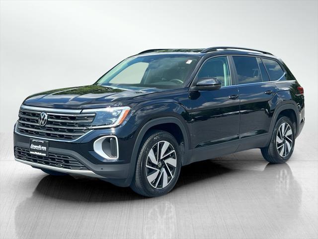 Photo of 2024 Deep Black Pearl Volkswagen Atlas