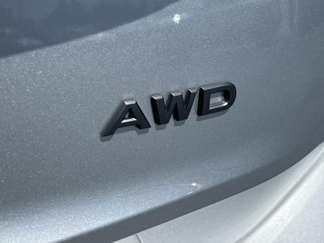 Photo of 2025 Brilliant Silver Metallic Nissan Rogue