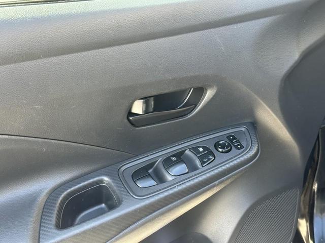 Photo of 2020 Super Black Nissan Versa