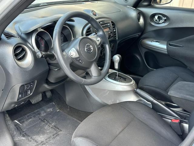 Photo of 2013 Brilliant Silver Nissan Juke