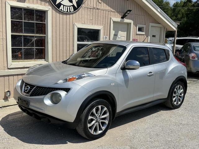 Photo of 2013 Brilliant Silver Nissan Juke