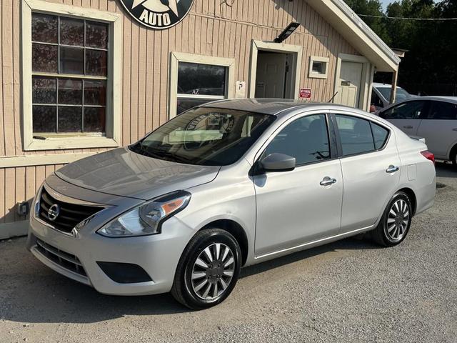 Photo of 2019 Brilliant Silver Metallic Nissan Versa