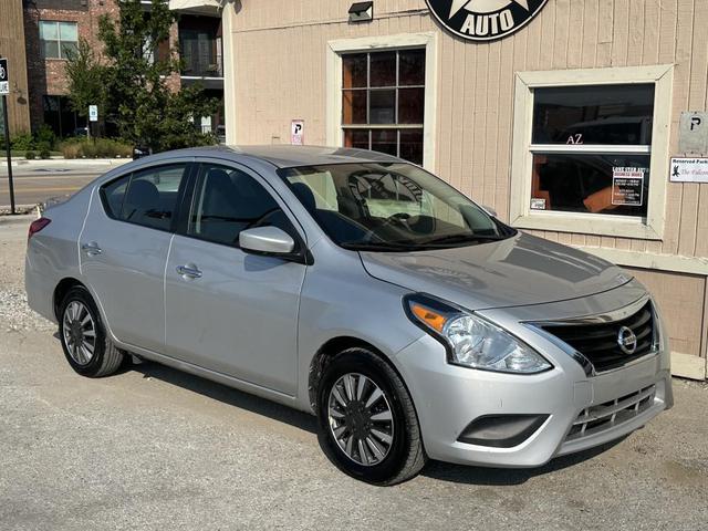 Photo of 2019 Brilliant Silver Metallic Nissan Versa
