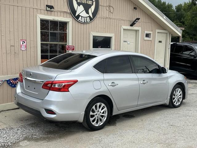 Photo of 2017 Silver Nissan Sentra