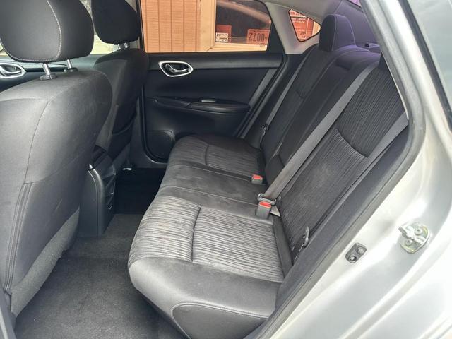Photo of 2017 Silver Nissan Sentra