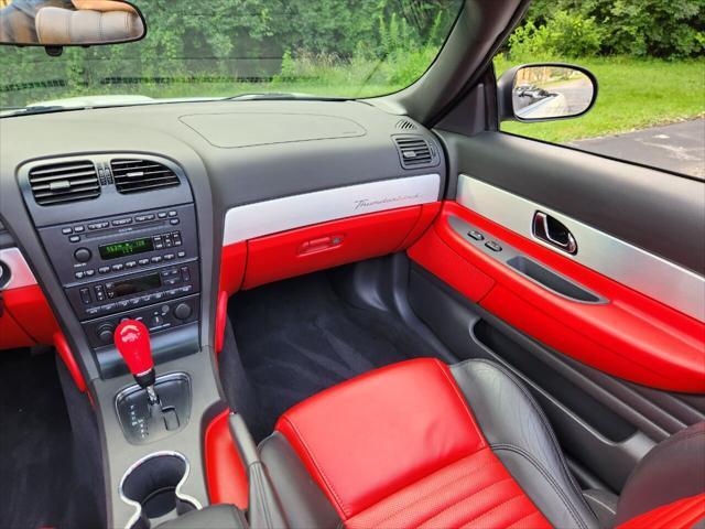 Photo of 2002 White Ford Thunderbird