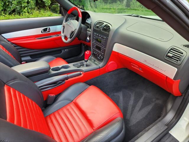 Photo of 2002 White Ford Thunderbird