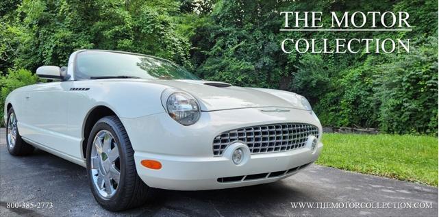 Photo of 2002 White Ford Thunderbird