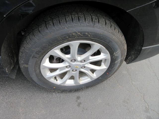Photo of 2020 Mosaic Black Metallic Chevrolet Equinox