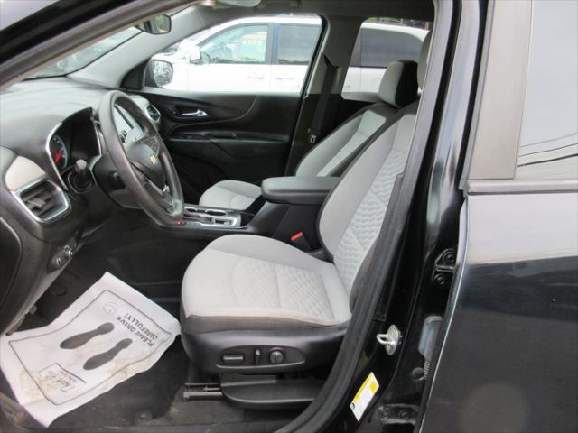 Photo of 2020 Mosaic Black Metallic Chevrolet Equinox