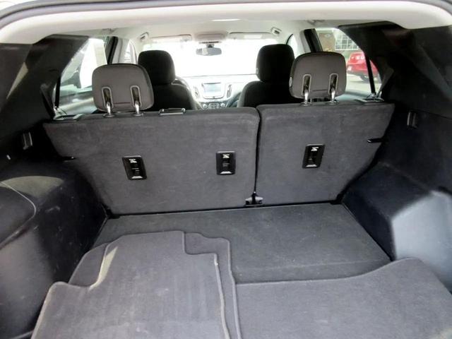 Photo of 2018 Gray Chevrolet Equinox