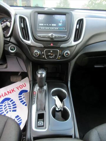 Photo of 2018 Silver Ice Metallic Chevrolet Equinox