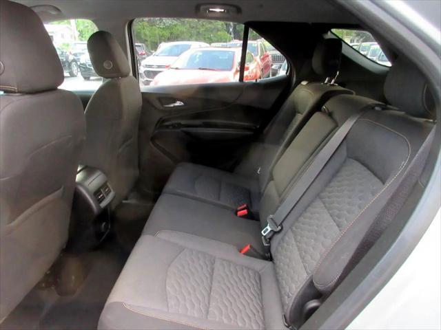 Photo of 2018 Silver Ice Metallic Chevrolet Equinox