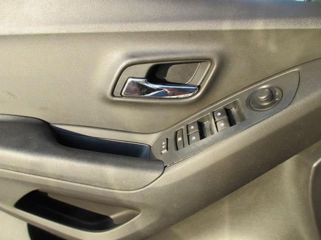 Photo of 2016 Maroon Chevrolet Trax
