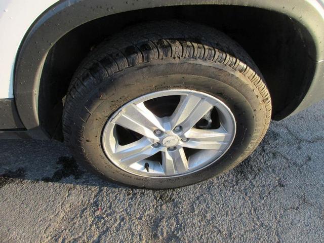 Photo of 2016 White Chevrolet Trax
