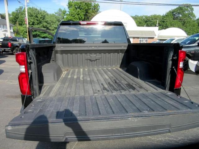 Photo of 2021 Black Chevrolet Silverado 1500