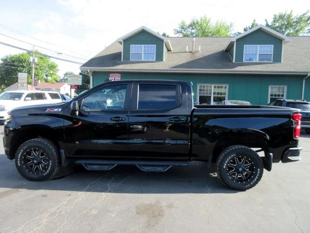 Photo of 2021 Black Chevrolet Silverado 1500