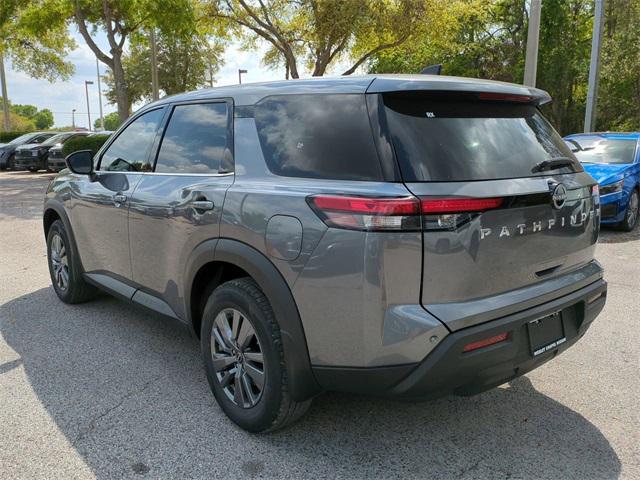 Photo of 2025 Gun Metallic Nissan Pathfinder