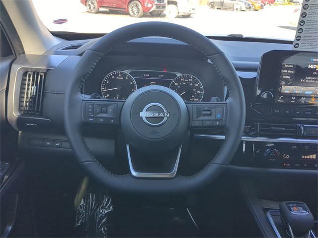 Photo of 2025 Super Black Nissan Pathfinder