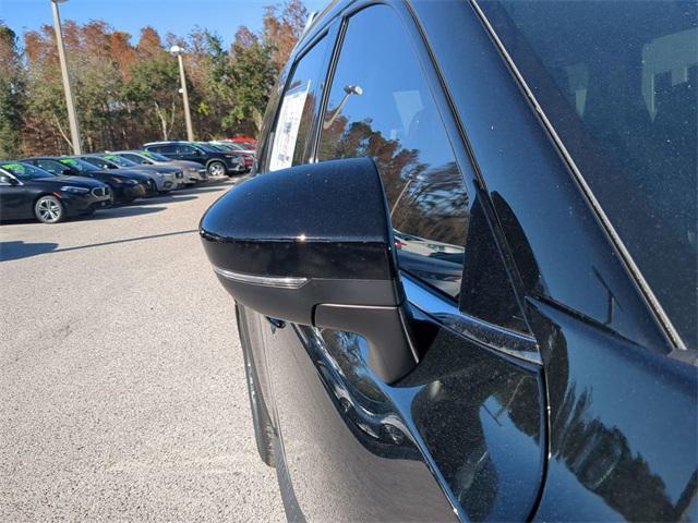 Photo of 2025 Super Black Nissan Pathfinder