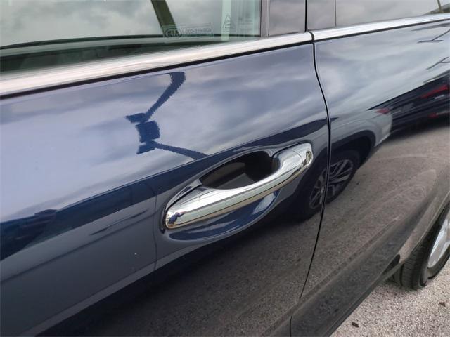 Photo of 2020 Imperial Blue Kia Sorento