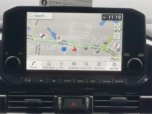 Photo of 2025 Everest White Pearl Tricoat Nissan Pathfinder