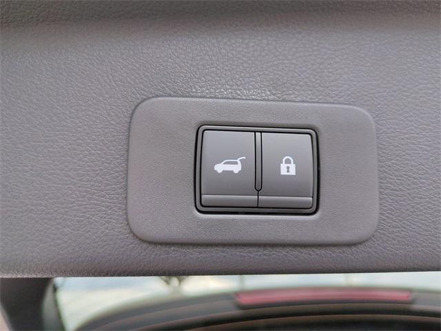 Photo of 2025 Champagne Silver Metallic Nissan Murano