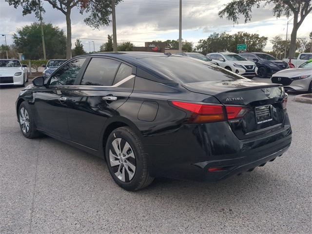 Photo of 2025 Super Black Nissan Altima