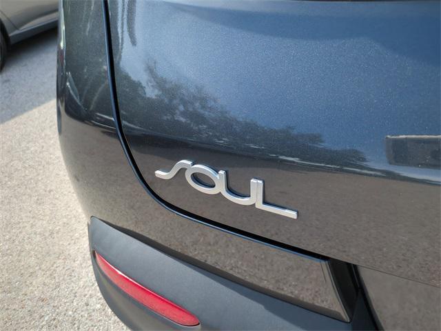 Photo of 2022 Gravity Gray Kia Soul