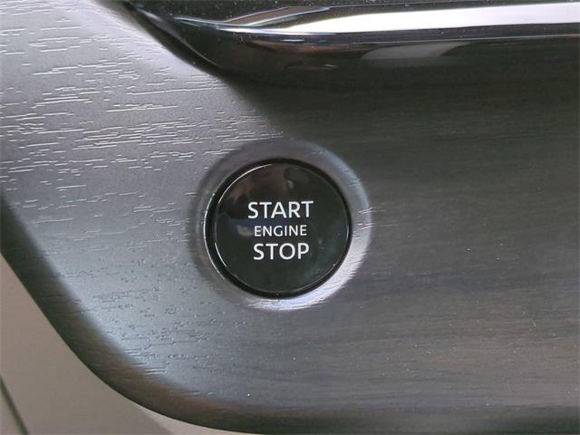 Photo of 2025 Super Black Nissan Murano