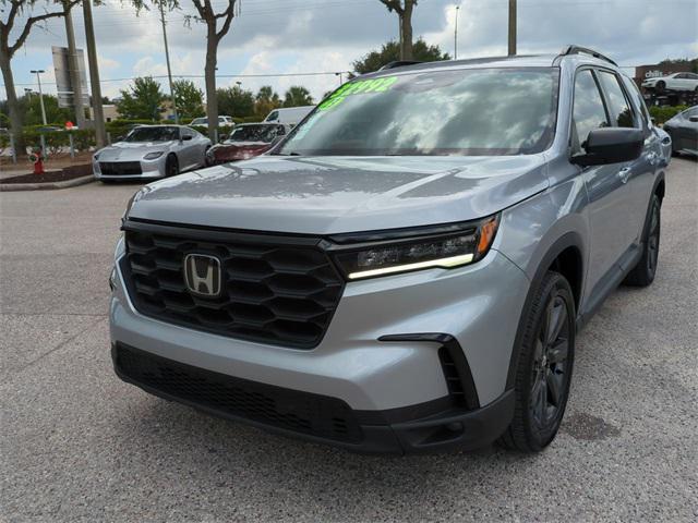 Photo of 2023 Platinum White Pearl Honda Pilot