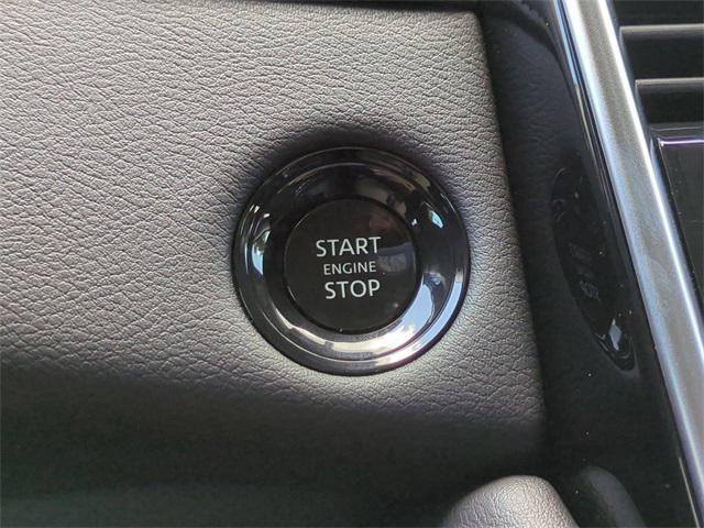 Photo of 2025 Aspen White Tricoat Nissan Armada
