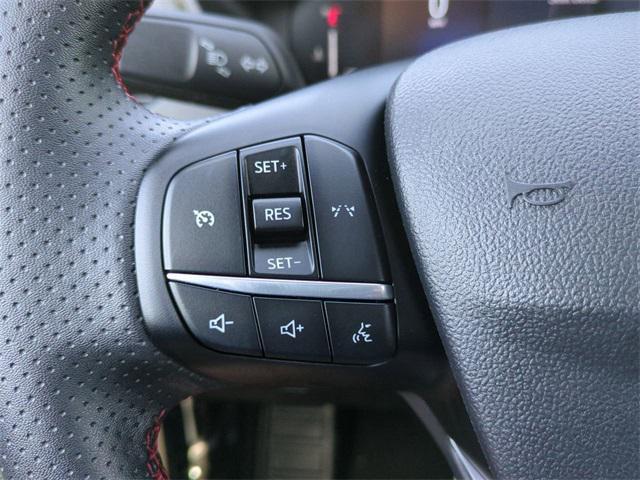 Photo of 2024 Iconic Silver Metallic Ford Escape