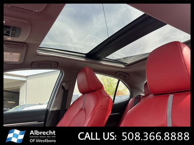 Photo of 2019 Predawn Gray Mica Toyota Camry