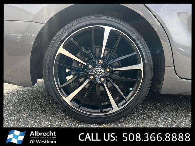 Photo of 2019 Predawn Gray Mica Toyota Camry