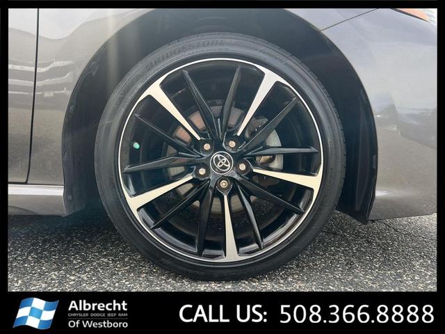Photo of 2019 Predawn Gray Mica Toyota Camry