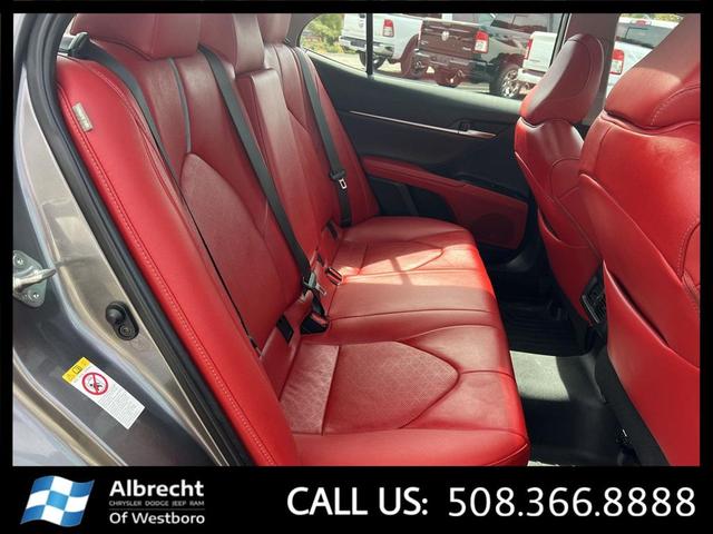 Photo of 2019 Predawn Gray Mica Toyota Camry