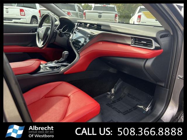 Photo of 2019 Predawn Gray Mica Toyota Camry