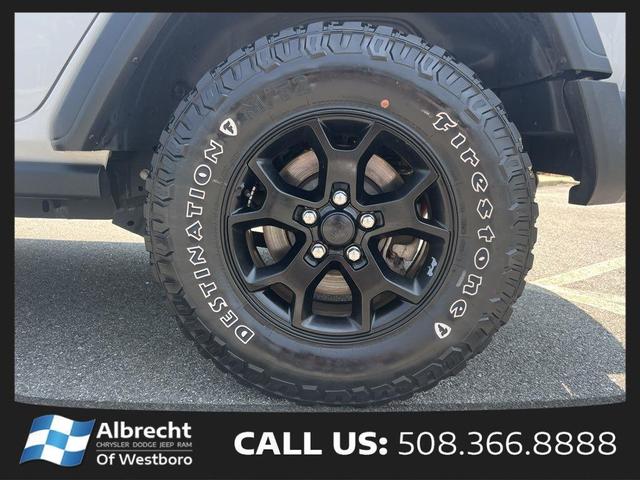 Photo of 2021 Bright White Clearcoat Jeep Wrangler