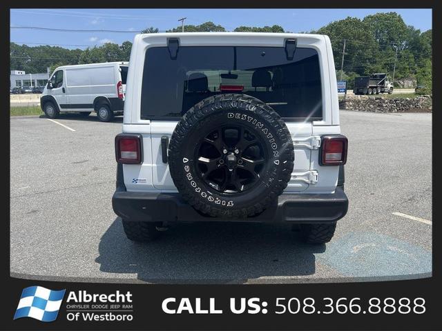Photo of 2021 Bright White Clearcoat Jeep Wrangler