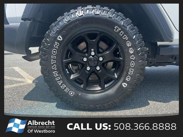 Photo of 2021 Bright White Clearcoat Jeep Wrangler