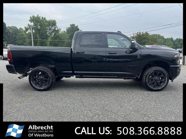 Photo of 2025 Diamond Black Crystal Pearlcoat RAM 2500