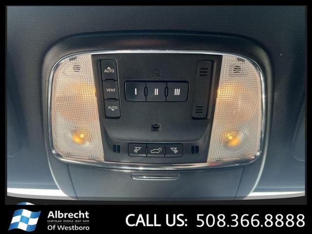 Photo of 2021 Granite Crystal Metallic Clearcoat Jeep Grand Cherokee