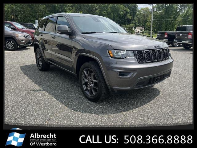 Photo of 2021 Granite Crystal Metallic Clearcoat Jeep Grand Cherokee