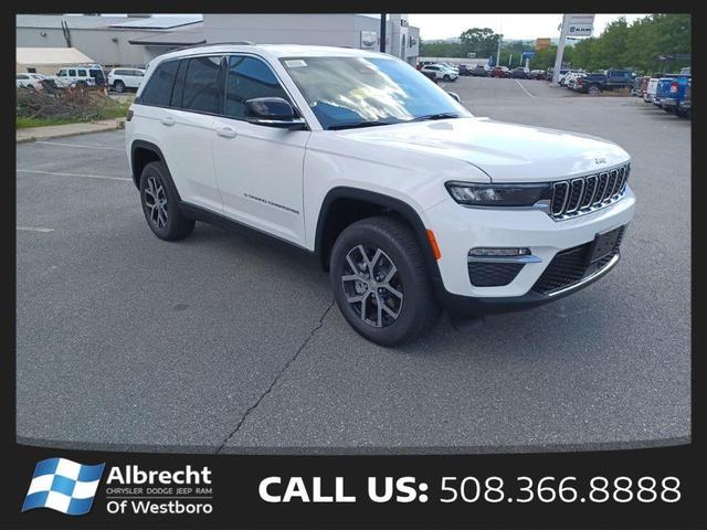 Photo of 2025 Bright White Clearcoat Jeep Grand Cherokee