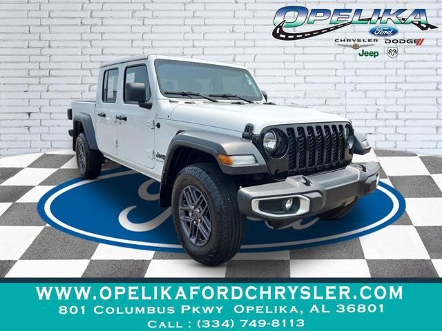2023 Jeep Gladiator