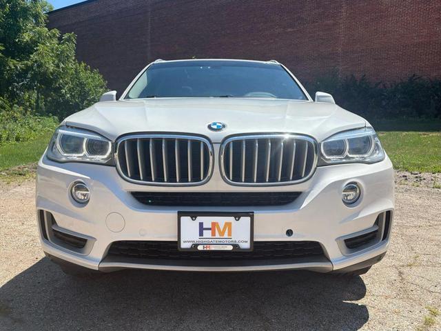 Photo of 2014 White BMW X5